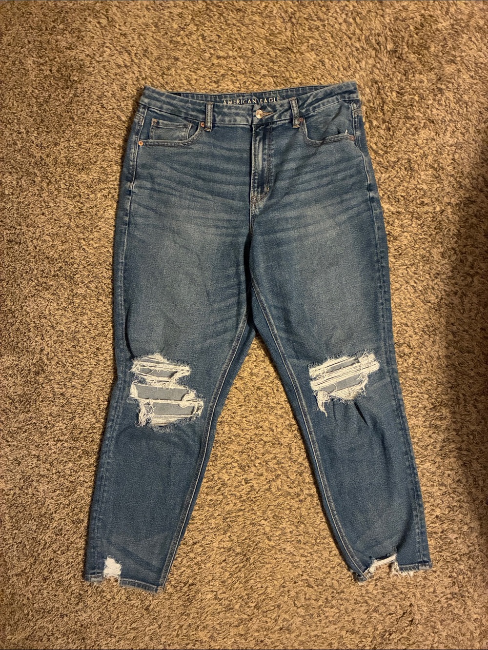 American Eagle distressed curvy mom jean -size 14